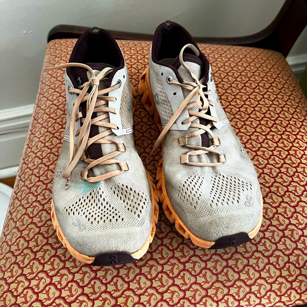 OnRunning Tennis Shoes